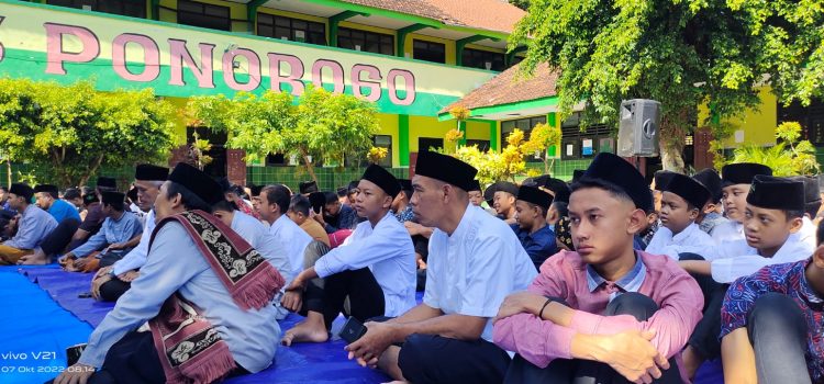 Pengajian dalam Rangka Memperingati Maulid Nabi Muhammad SAW di MTsN 5 Ponorogo